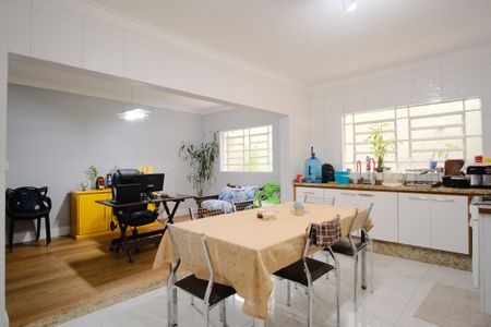 Casa à venda com 200m², 4 quartos e 3 vagasCozinha
