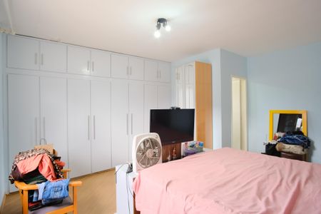 Casa à venda com 200m², 4 quartos e 3 vagasSuíte