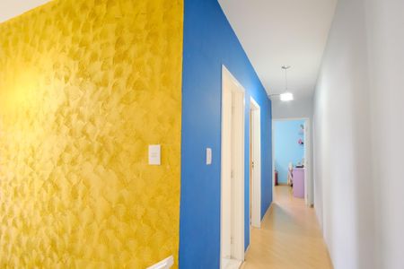 Casa à venda com 200m², 4 quartos e 3 vagasCorredor 