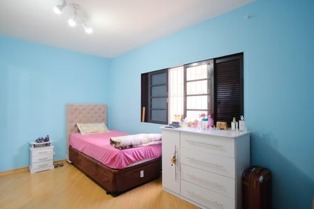 Casa à venda com 200m², 4 quartos e 3 vagasQuarto 1