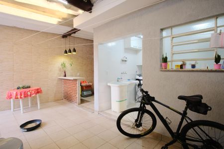 Casa à venda com 200m², 4 quartos e 3 vagasQuintal