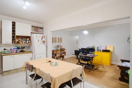 Casa à venda com 200m², 4 quartos e 3 vagasCozinha