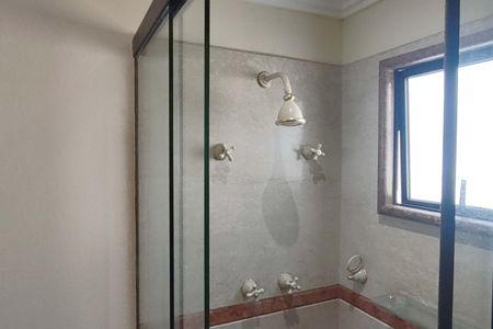 Apartamento para alugar com 400m², 3 quartos e 4 vagas Apartamento para alugar com 400m², 3 quartos e 4 vagasBanheiro da Suíte 3