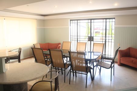 Apartamento para alugar com 400m², 3 quartos e 4 vagasÁrea comum - Salão de festas