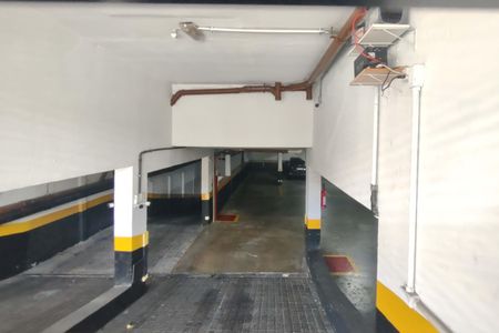 Apartamento para alugar com 400m², 3 quartos e 4 vagas Apartamento para alugar com 400m², 3 quartos e 4 vagasGaragem