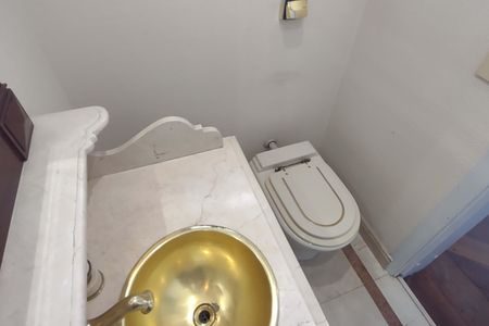 Apartamento para alugar com 400m², 3 quartos e 4 vagas Apartamento para alugar com 400m², 3 quartos e 4 vagasLavabo 2