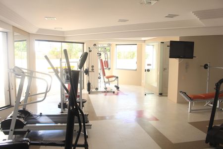 Apartamento para alugar com 400m², 3 quartos e 4 vagasÁrea comum - Academia