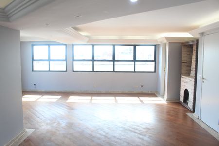 Sala de TV de apartamento para alugar com 3 quartos, 400m² em Santa Paula, São Caetano do Sul