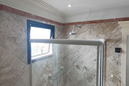 Apartamento para alugar com 400m², 3 quartos e 4 vagas Apartamento para alugar com 400m², 3 quartos e 4 vagasBanheiro da Suíte 1