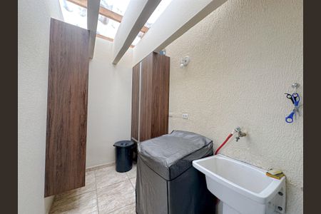 Apartamento à venda com 208m², 2 quartos e 1 vagaÁrea de Serviço