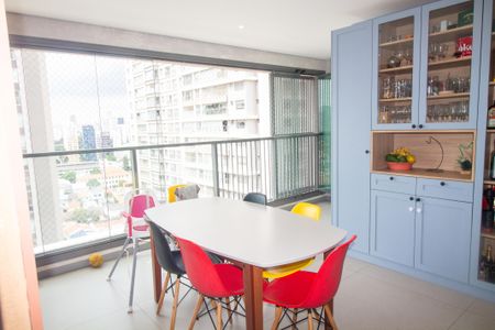 Varanda Gourmet de apartamento à venda com 3 quartos, 95m² em Jardim das Acacias, São Paulo