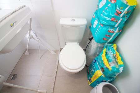 Apartamento à venda com 95m², 3 quartos e 2 vagas Apartamento à venda com 95m², 3 quartos e 2 vagasBanheiro da Suíte 1