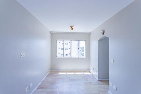 Sala de apartamento para alugar com 2 quartos, 54m² em Parque Maria Domitila, São Paulo