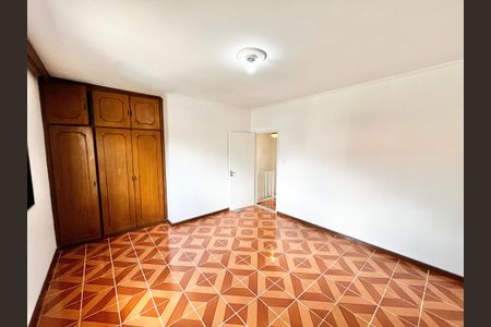 Casa à venda com 150m², 3 quartos e 2 vagas Casa à venda com 150m², 3 quartos e 2 vagasQuarto 2
