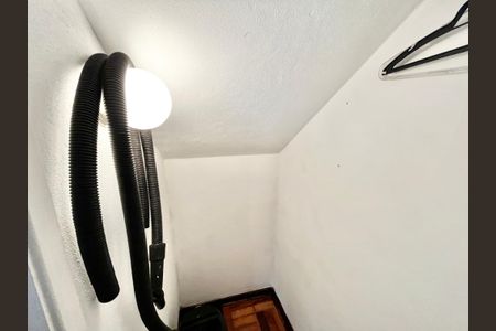 Casa à venda com 150m², 3 quartos e 2 vagas Casa à venda com 150m², 3 quartos e 2 vagasDespensa