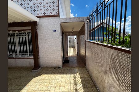 Casa à venda com 150m², 3 quartos e 2 vagas Casa à venda com 150m², 3 quartos e 2 vagasEntrada