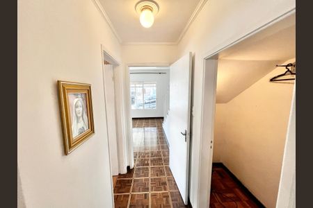 Casa à venda com 150m², 3 quartos e 2 vagas Casa à venda com 150m², 3 quartos e 2 vagasCorredor