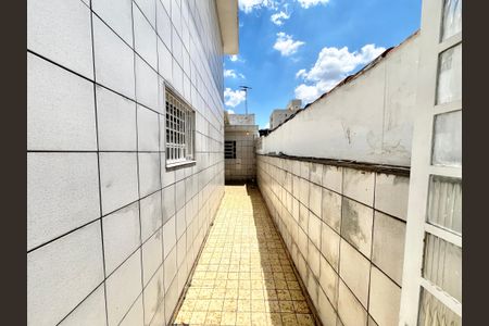 Casa à venda com 150m², 3 quartos e 2 vagas Casa à venda com 150m², 3 quartos e 2 vagasQuintal