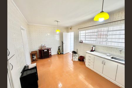 Casa à venda com 150m², 3 quartos e 2 vagas Casa à venda com 150m², 3 quartos e 2 vagasCozinha