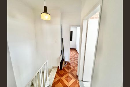 Casa à venda com 150m², 3 quartos e 2 vagas Casa à venda com 150m², 3 quartos e 2 vagasCopa