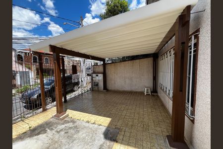 Casa à venda com 150m², 3 quartos e 2 vagas Casa à venda com 150m², 3 quartos e 2 vagasGaragem