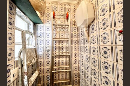 Casa à venda com 150m², 3 quartos e 2 vagas Casa à venda com 150m², 3 quartos e 2 vagasBanheiro de serviço