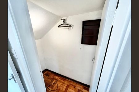 Casa à venda com 150m², 3 quartos e 2 vagas Casa à venda com 150m², 3 quartos e 2 vagasDespensa