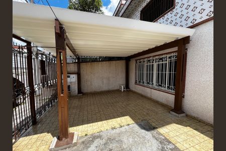 Casa à venda com 150m², 3 quartos e 2 vagas Casa à venda com 150m², 3 quartos e 2 vagasGaragem