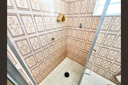 Casa à venda com 150m², 3 quartos e 2 vagas Casa à venda com 150m², 3 quartos e 2 vagasBanheiro