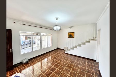 Sala de casa à venda com 3 quartos, 150m² em Jardim Sonia, São Paulo