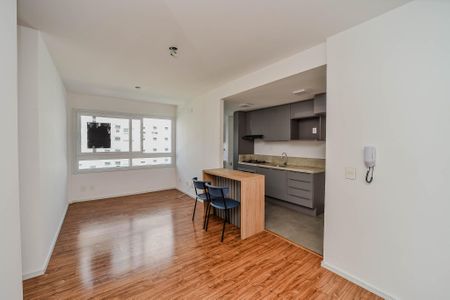 Sala de apartamento para alugar com 3 quartos, 67m² em São Sebastião, Porto Alegre