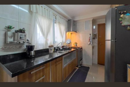 Apartamento à venda com 146m², 4 quartos e 2 vagasFoto 09