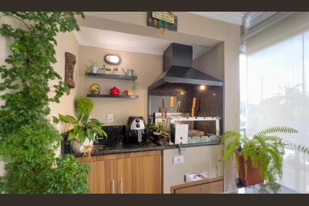 Apartamento à venda com 146m², 4 quartos e 2 vagasFoto 02