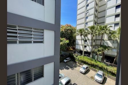 Apartamento à venda com 96m², 3 quartos e 1 vagaÁrea de Serviço