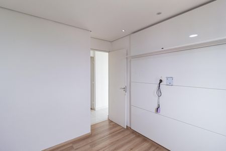 Quarto 1 de apartamento para alugar com 2 quartos, 49m² em Vila Ester, Carapicuíba