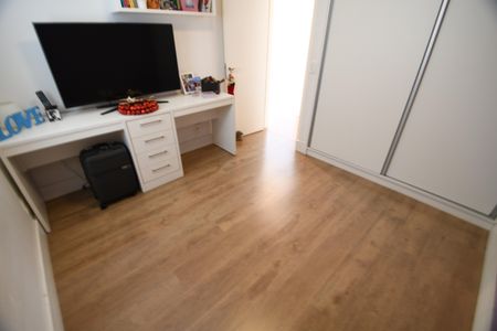 Apartamento à venda com 81m², 3 quartos e 2 vagasQuarto 2