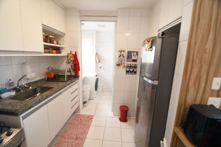 Apartamento à venda com 81m², 3 quartos e 2 vagasCozinha