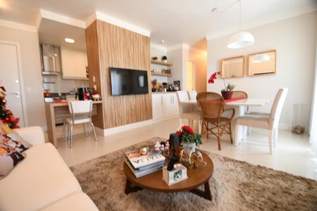 Sala de apartamento à venda com 3 quartos, 81m² em Vila Brandina, Campinas