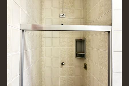 Casa para alugar com 80m², 3 quartos e 2 vagasBanheiro