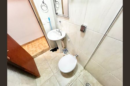 Casa para alugar com 80m², 3 quartos e 2 vagasBanheiro 2