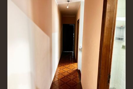 Casa para alugar com 80m², 3 quartos e 2 vagasCorredor