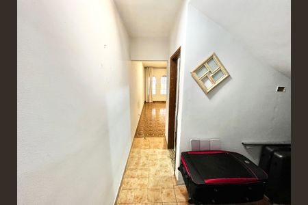 Casa para alugar com 80m², 3 quartos e 2 vagasCorredor