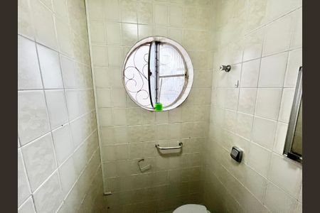 Casa para alugar com 80m², 3 quartos e 2 vagasBanheiro