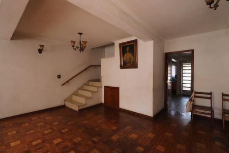 Casa à venda com 285m², 3 quartos e 6 vagasSala