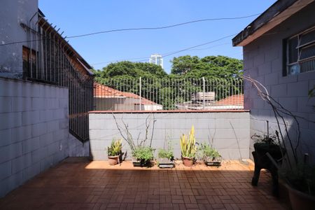 Casa à venda com 285m², 3 quartos e 6 vagasQuintal