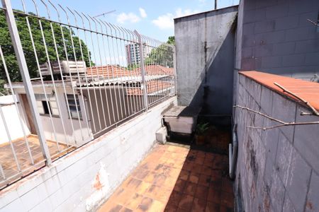 Casa à venda com 285m², 3 quartos e 6 vagasQuintal