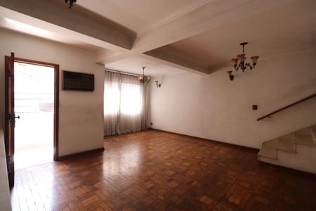 Casa à venda com 285m², 3 quartos e 6 vagasSala