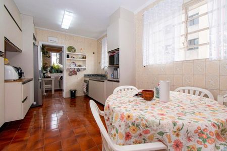 Apartamento à venda com 141m², 3 quartos e 1 vaga