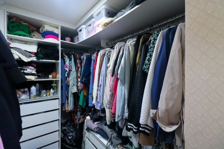 Apartamento à venda com 153m², 3 quartos e 3 vagasCloset da Suíte 1