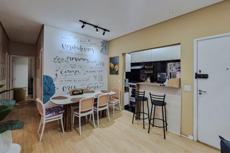 Sala de apartamento à venda com 2 quartos, 69m² em Jardim Calux, São Bernardo do Campo